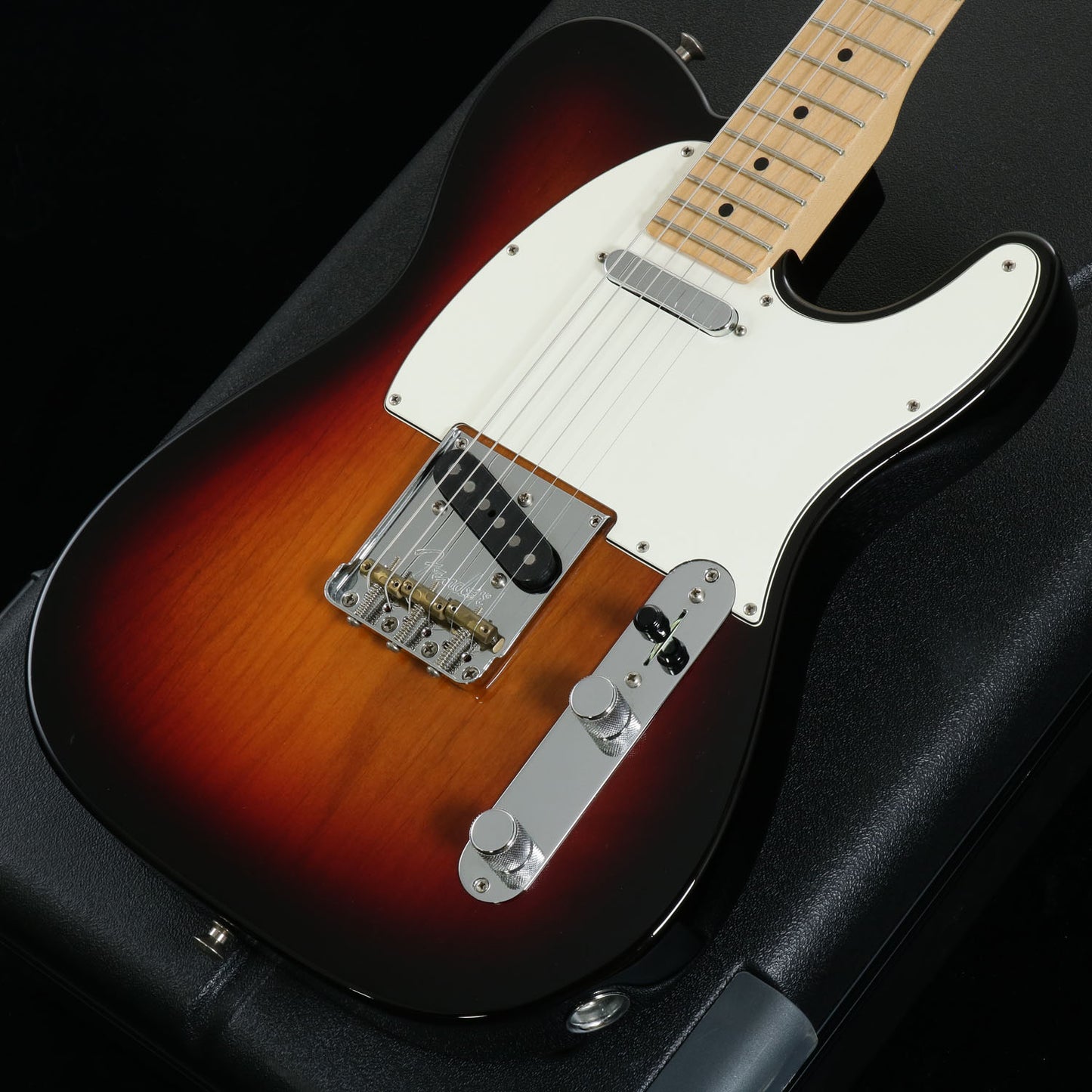 [SN US19060414] USED Fender USA / American Professional Telecaster Maple Fingerboard 3-Color Sunburst [2019 / 3.48kg] Fender [08]