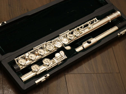 [SN 49052] USED PEARL / Pearl PF-525E Flute [10]