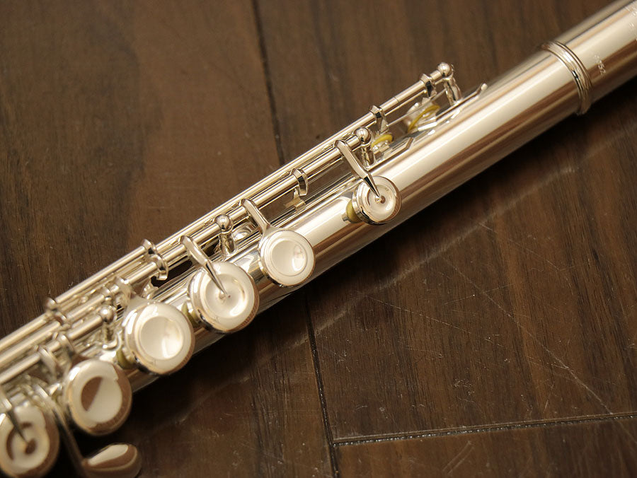 [SN 49052] USED PEARL / Pearl PF-525E Flute [10]