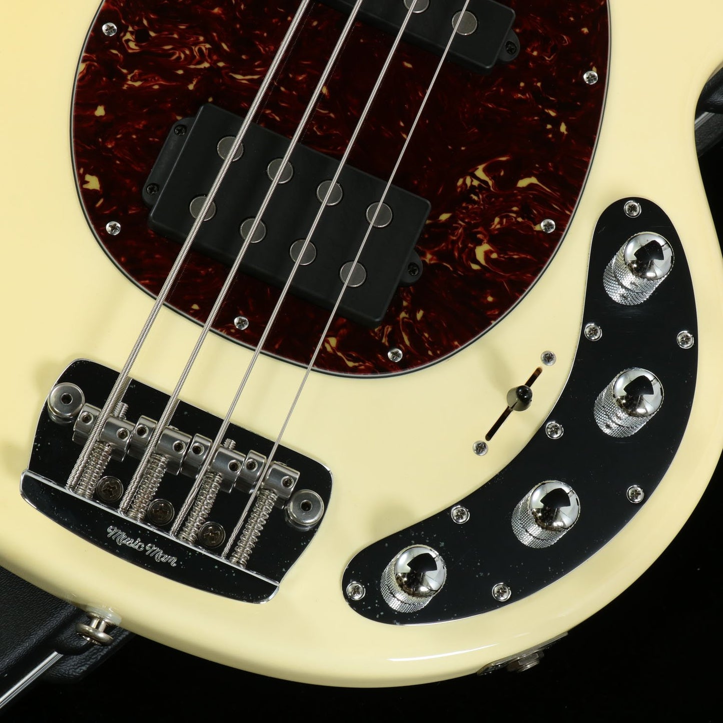 [SN E51555] USED MUSIC MAN / StingRay 4 HS Rosewood Fretboard White [2006/4.96kg] MUSIC MAN Electric Bass [08]