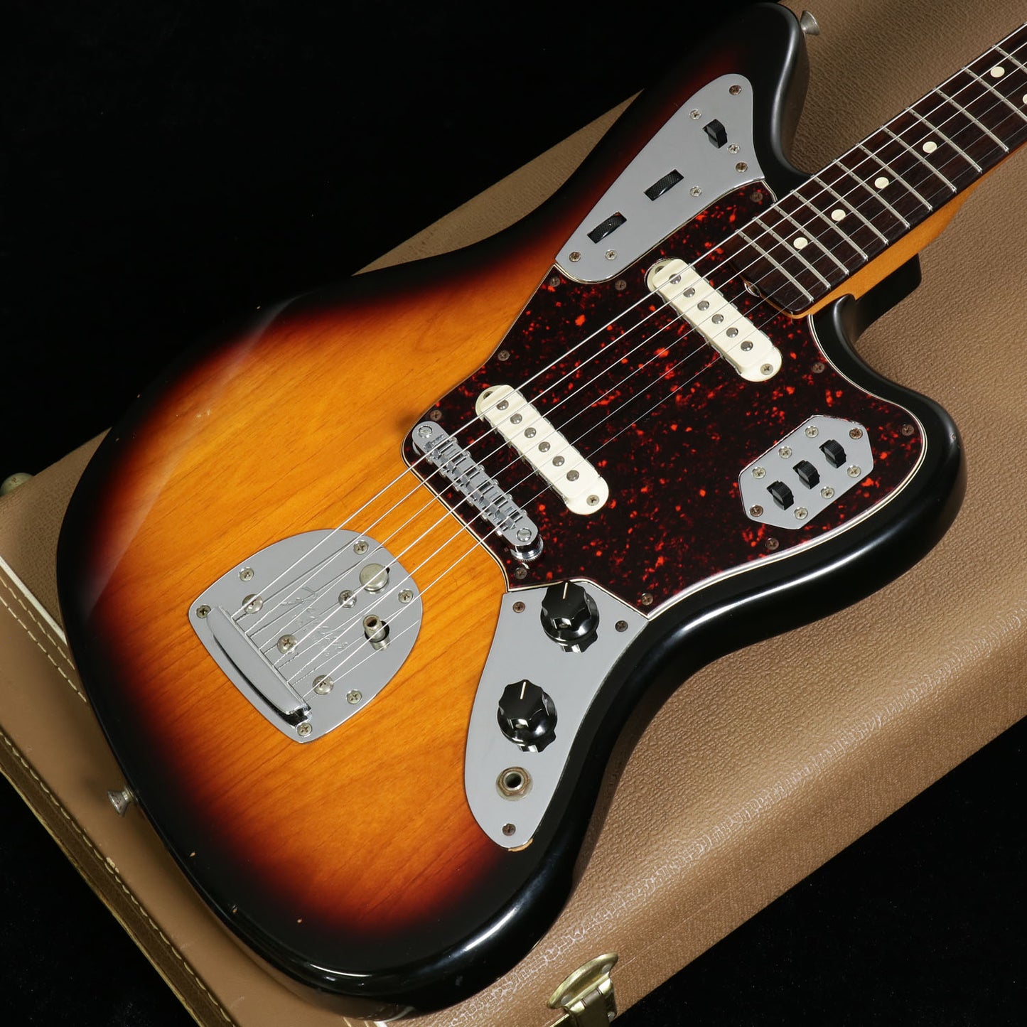 [SN V135164] USED Fender USA / American Vintage 62 Jaguar 3-Color Sunburst [2001 / 4.05kg] Fender Jaguar [08]