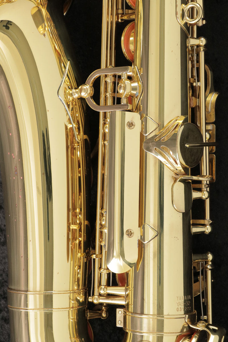 USED YAMAHA Yamaha / Alto YAS-32 Alto saxophone with all ta USED YAMAHA Yamaha / Alto YAS-32 Alto saxophone with all ta