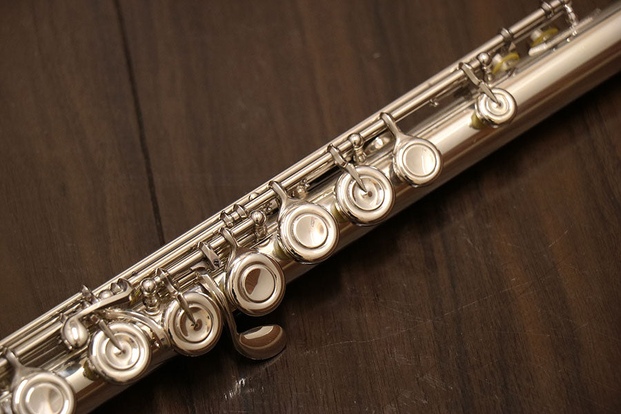[SN 005585] USED YAMAHA / YAMAHA YFL-511 Silver flute [10]