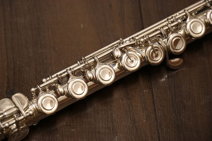 [SN 005585] USED YAMAHA / YAMAHA YFL-511 Silver flute [10]