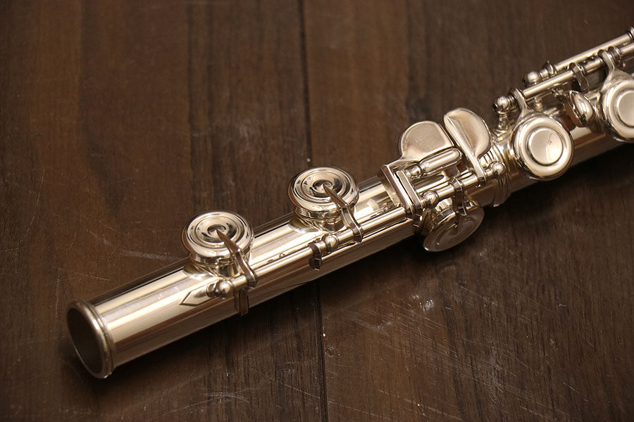 [SN 005585] USED YAMAHA / YAMAHA YFL-511 Silver flute [10]