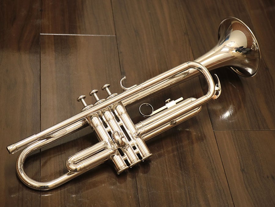 Trumpets [Wind Instruments › Trumpets]