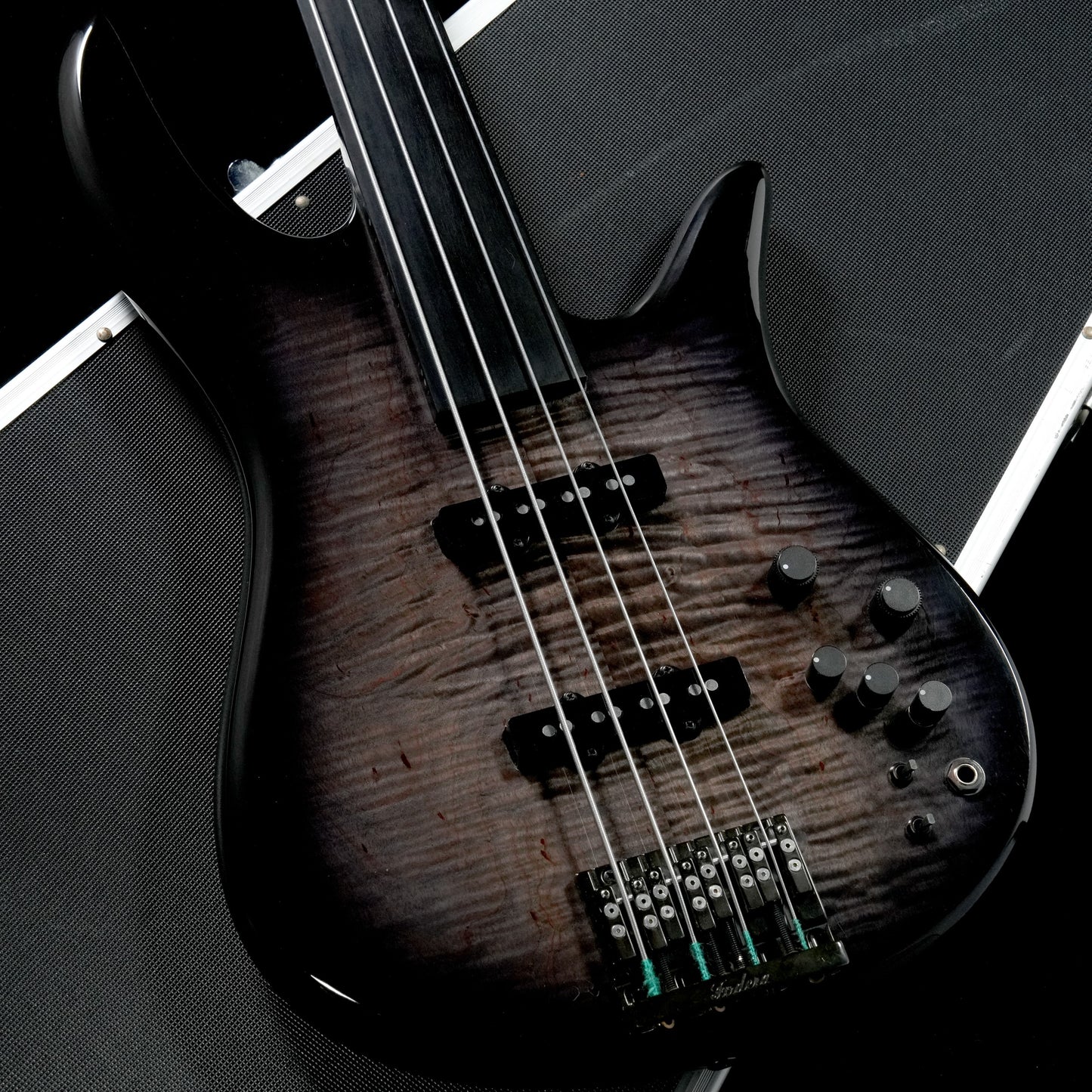 [SN M41405D] USED Fodera / Monarch 4 Fretless Black [05]