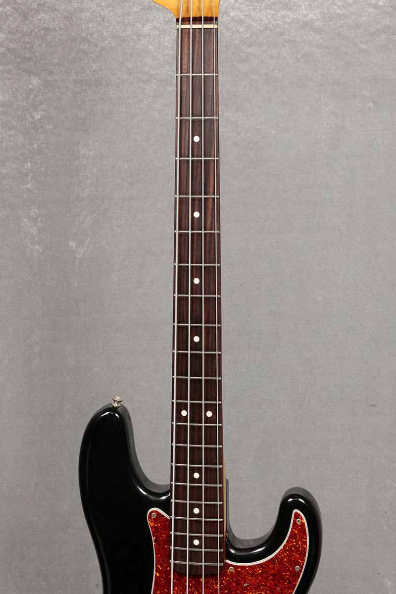 [SN V050329] USED Fender USA /American Vintage 62 Precision Bass Black [06]