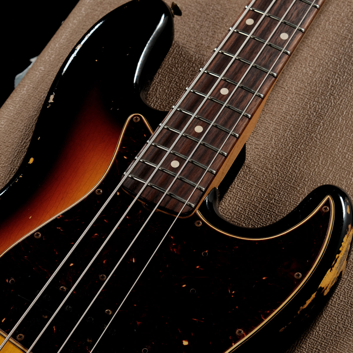 [SN CZ556548] USED Fender Custom Shop / 1961 Jazz Bass Heavy Relic 3Tone Sunburst 2021 [05]