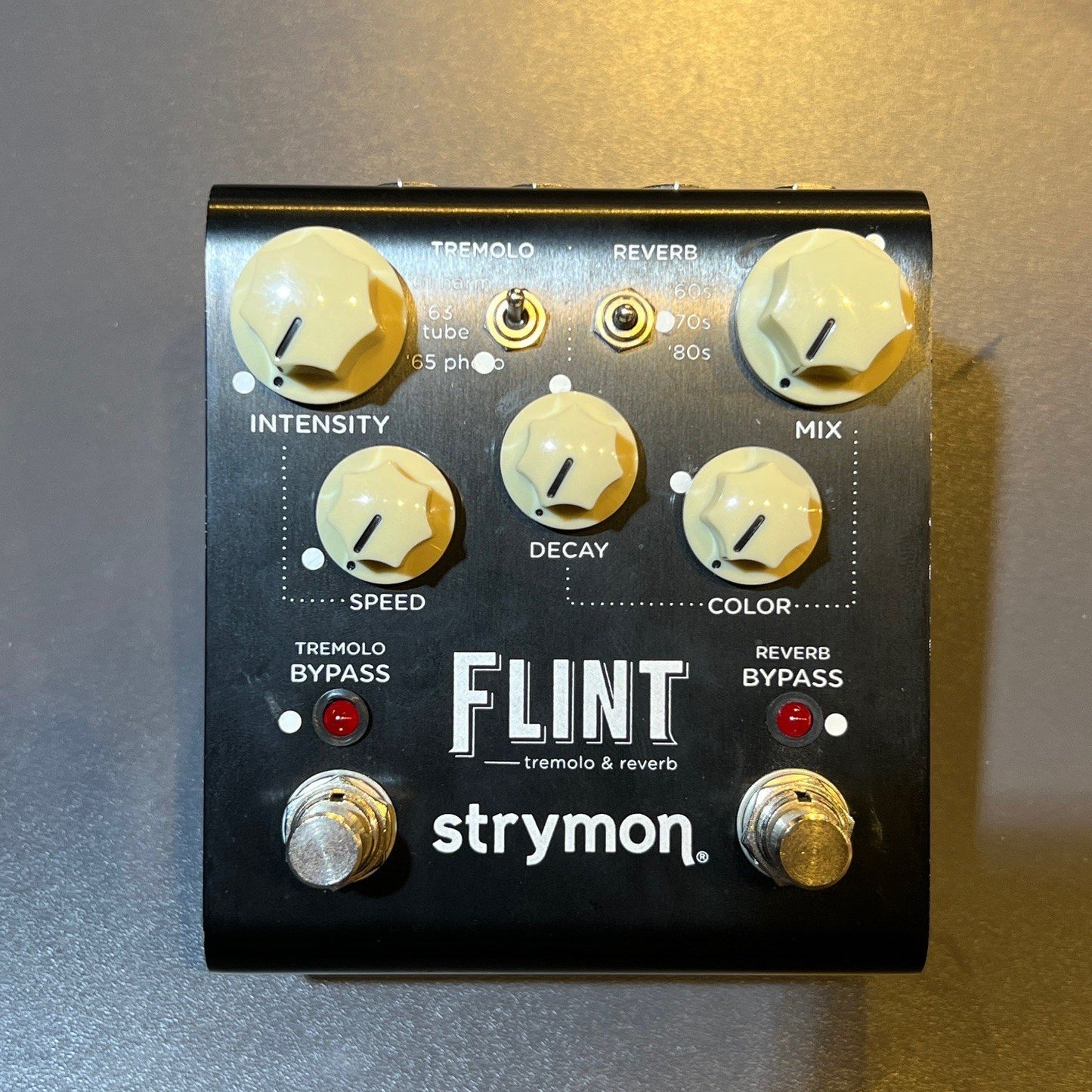 [SN S21-48445] USED Strymon / FLINT V1 Tremolo &amp; Reverb [04]