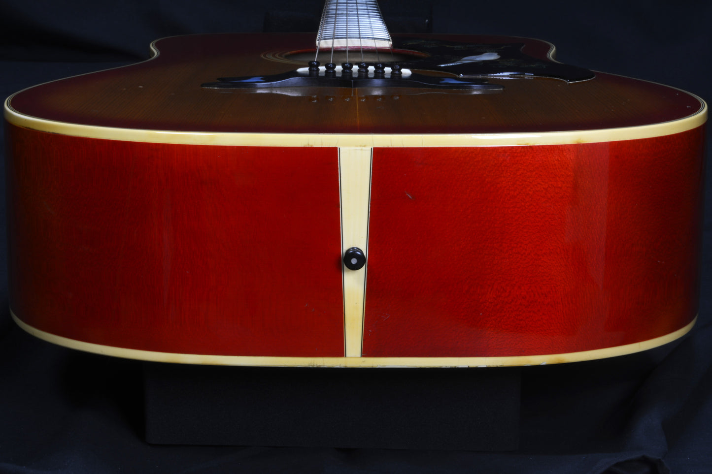 [SN 72977027] USED GIBSON / 1977 Dove Custom Cherry Sunburst [03]