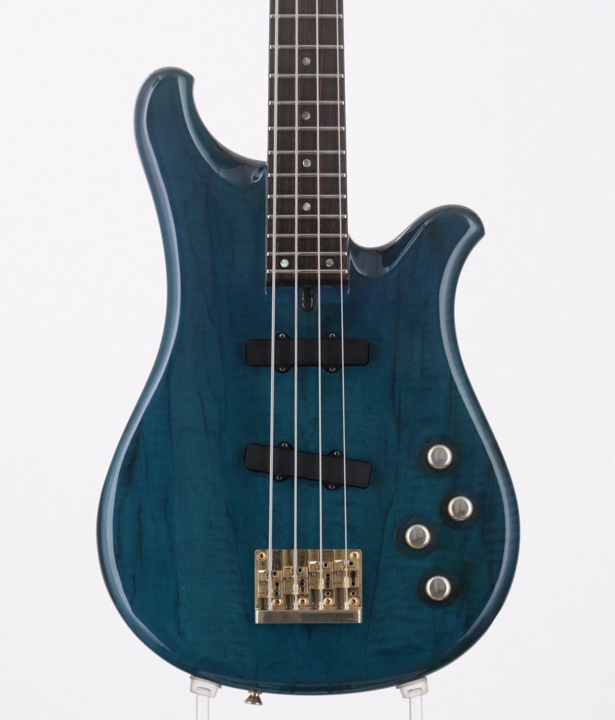 Ishibashi Music Corporation. Deliver guitars from Japan. Ishibashi Music Corporation. Deliver guitars from Japan.