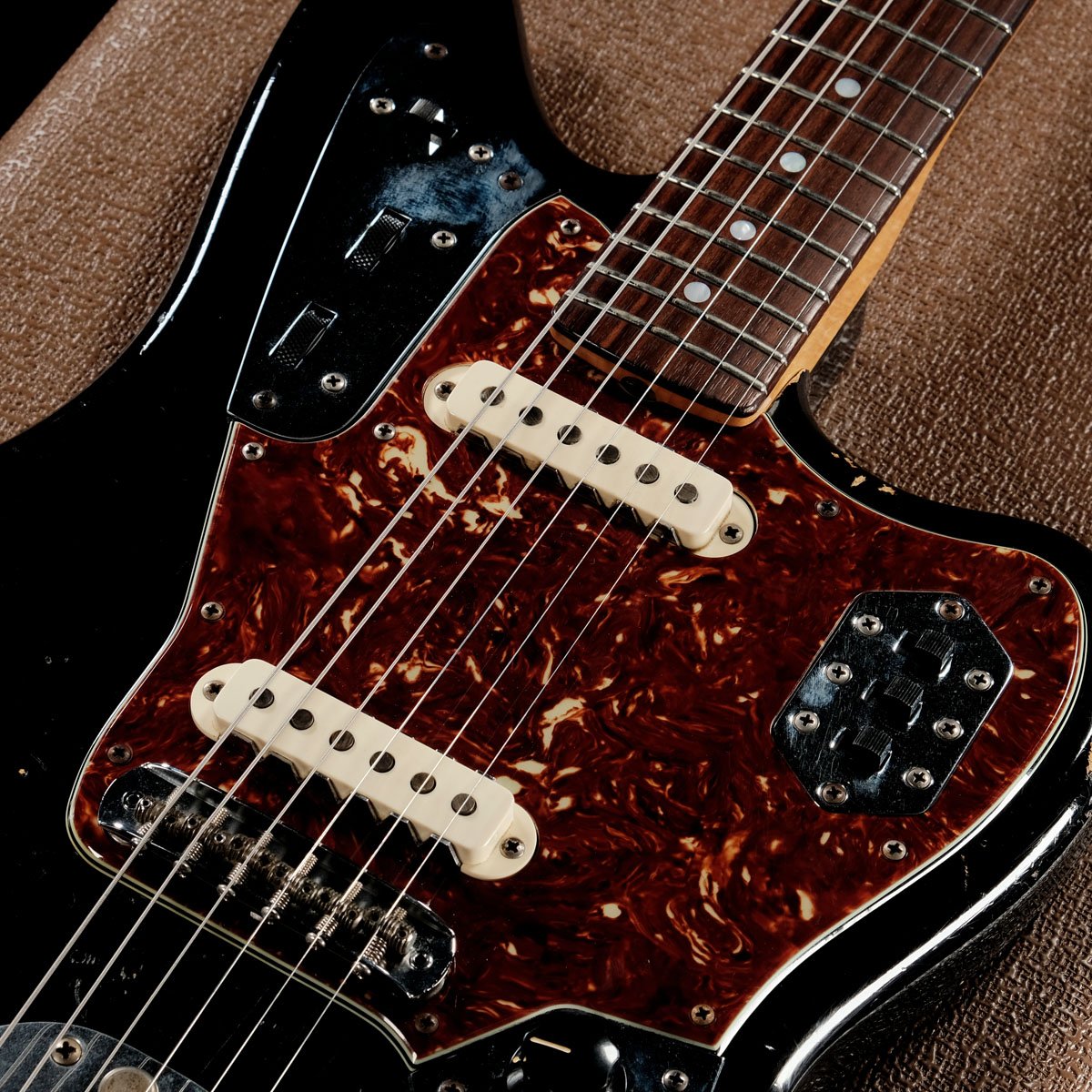 [SN CZ522446] USED Fender Custom Shop / Master Built 1965 JAGUAR Relic Black on Sunburst by Dale Wilson [05]
