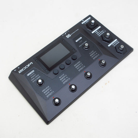 USED ZOOM / B6 Multi-Effects Processor for bass [09]