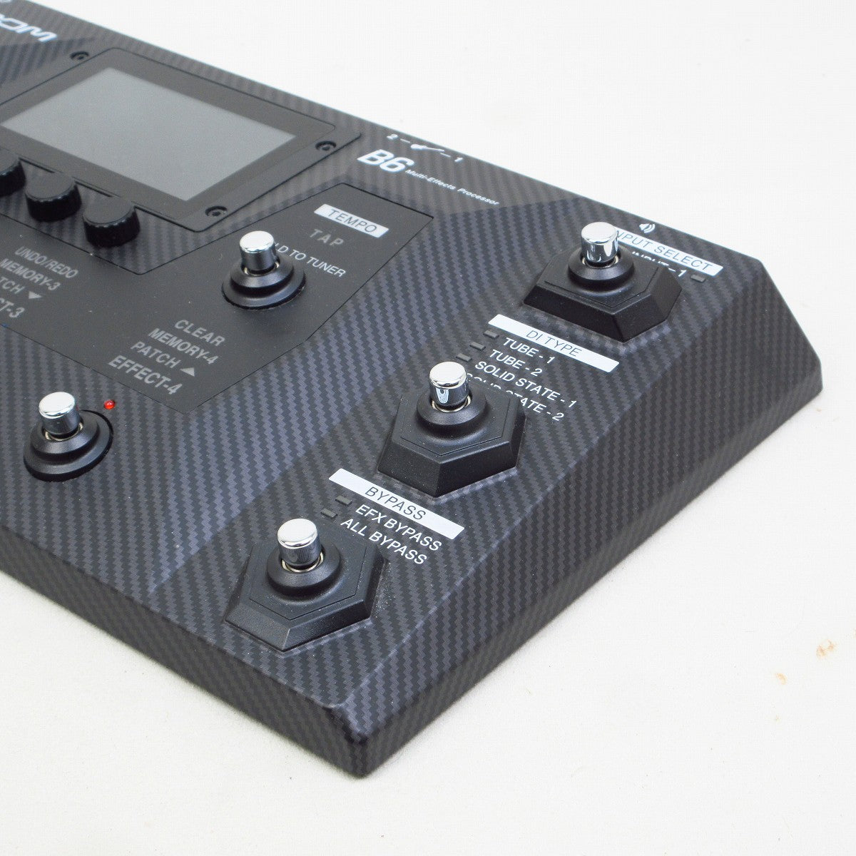 USED ZOOM / B6 Multi-Effects Processor for bass [09]