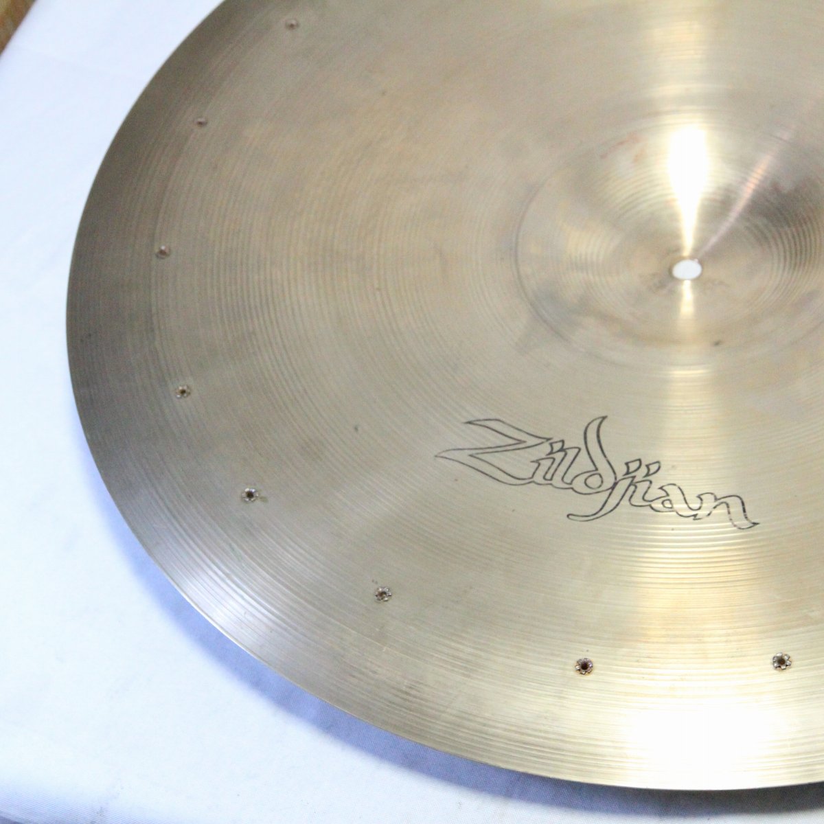 USED ZILDJIAN / 70s A Swish Knocker with 20 Rivets 2902g 22" Swish Knocker [08]