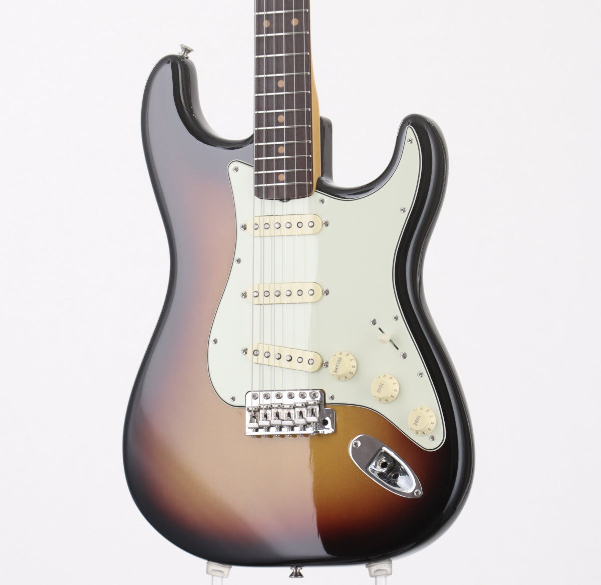 [SN V2441545] USED FENDER USA / American Vintage II 1961 Stratocaster 3 Color Sunburst [03]
