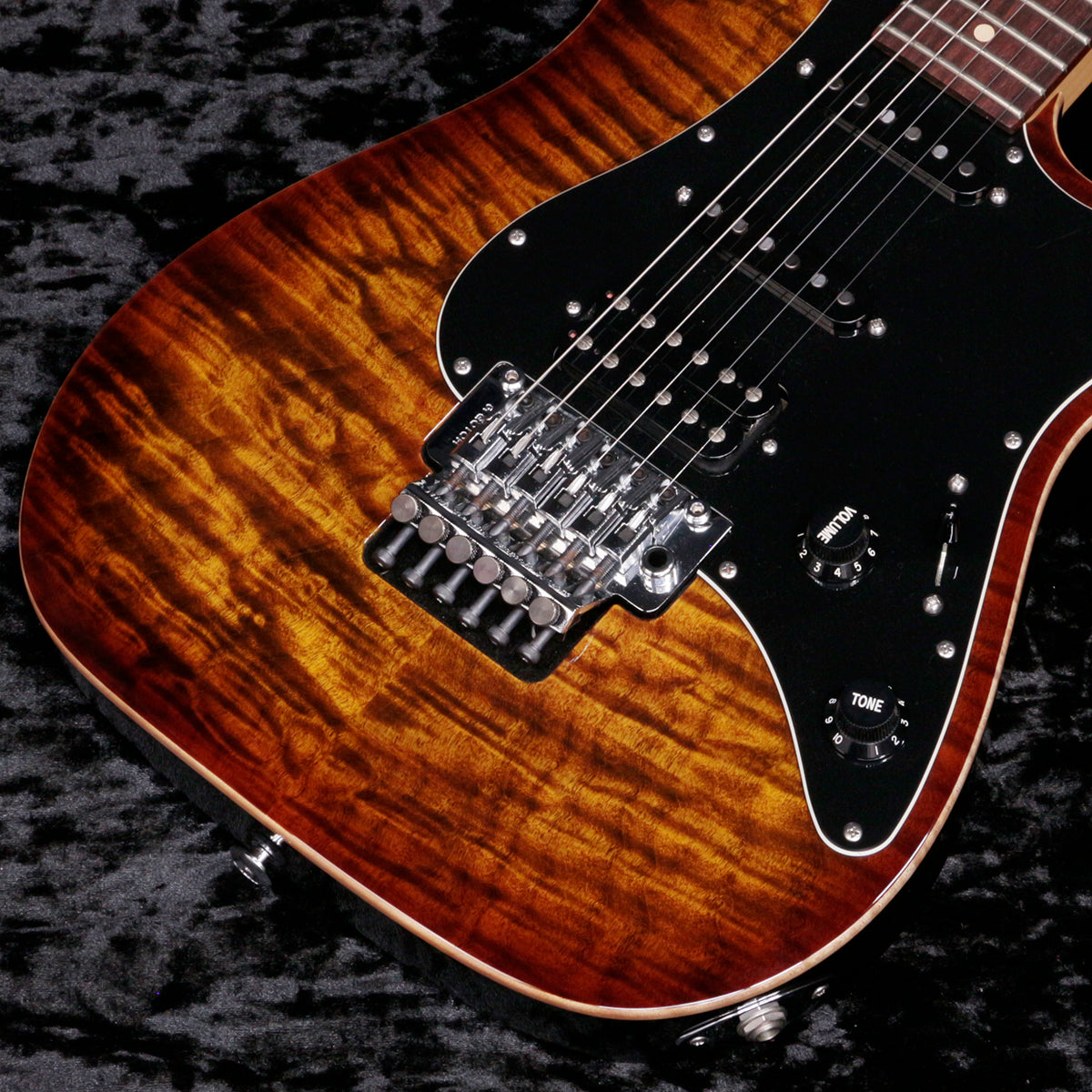 [SN 17076] USED SUHR / Standard Quilt Bengal Burst [06]