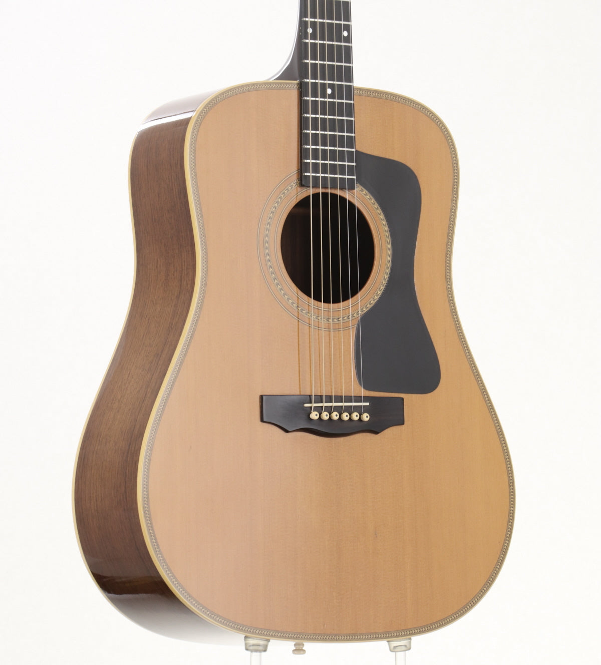 [SN EK100975] USED GUILD / DV62 [09]