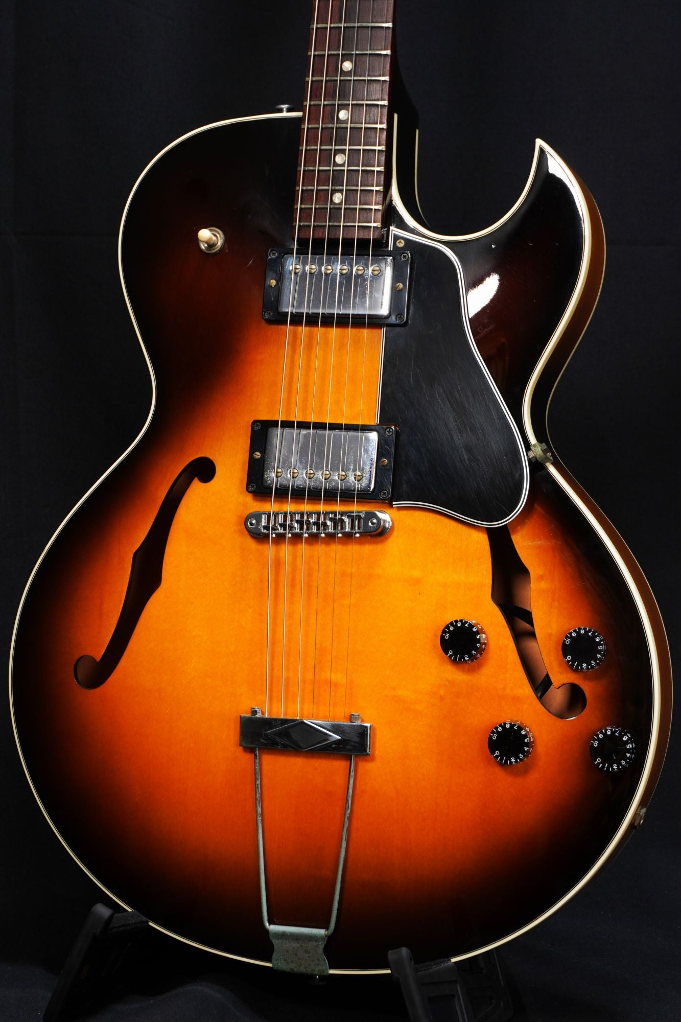 [SN 02091355] USED Gibson Memphis / ES-135 Sunburst -2001- [04]