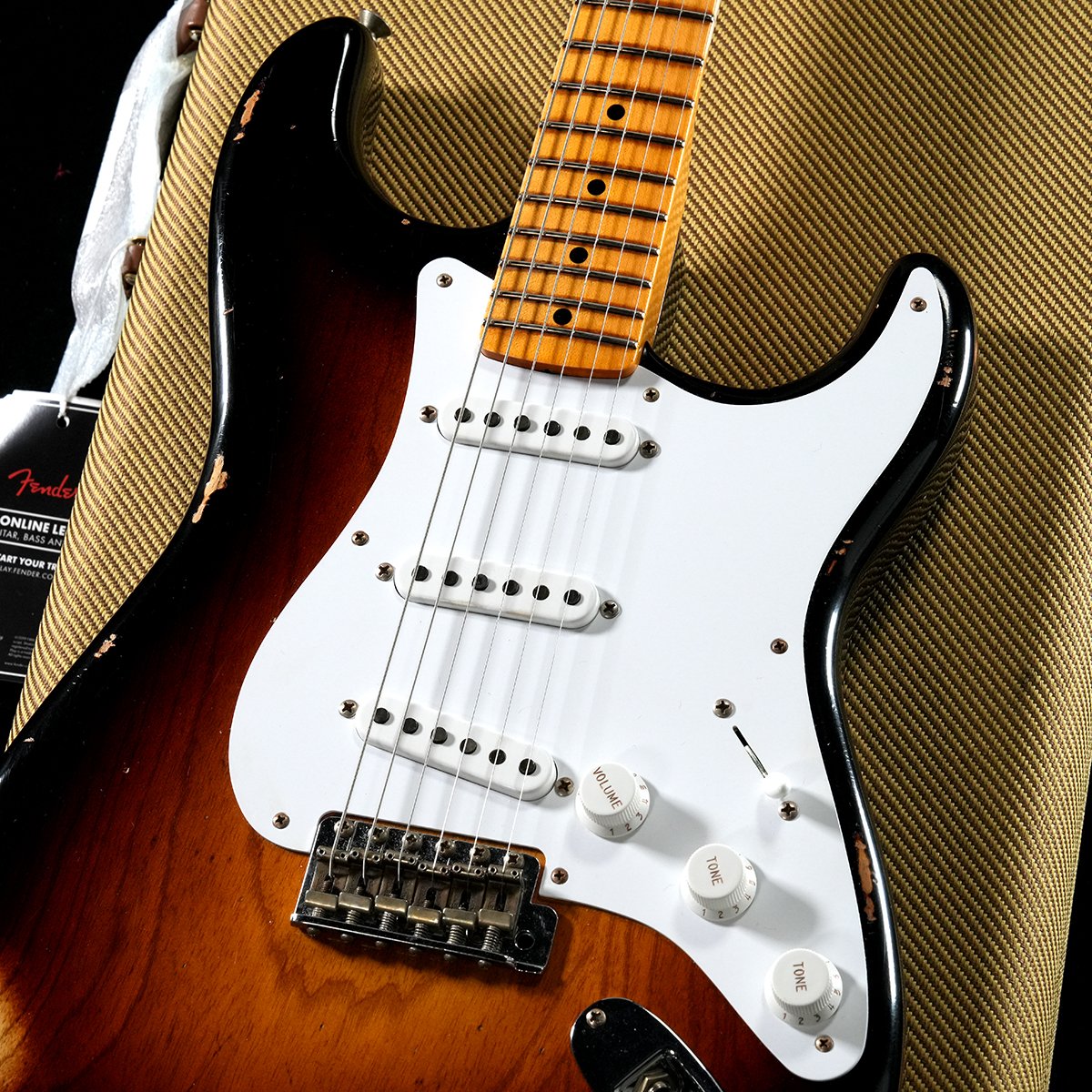 [SN 2569] USED Fender Custom Shop / Limited Edition 70th Anniversary 1954 Stratocaster Relic Wide Fade 2-Color Sunburst [05]