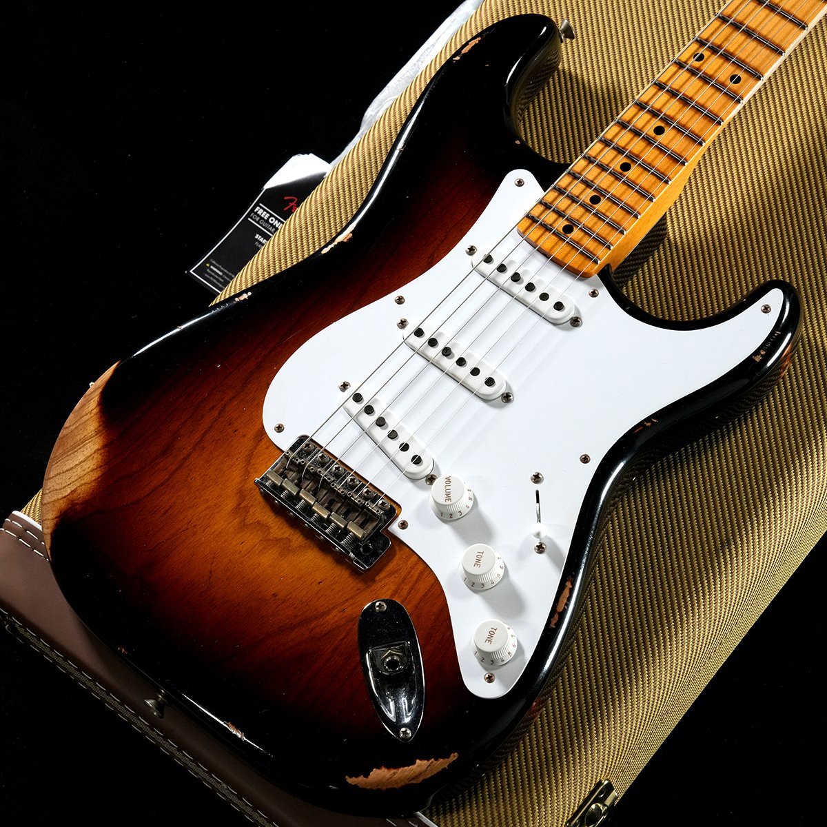 [SN 2569] USED Fender Custom Shop / Limited Edition 70th Anniversary 1954 Stratocaster Relic Wide Fade 2-Color Sunburst [05]
