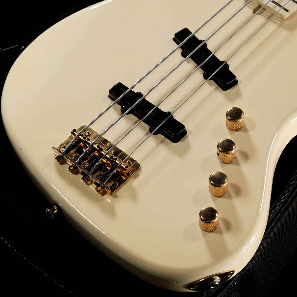 USED MOON / JJ-4 Larry Graham White [05]