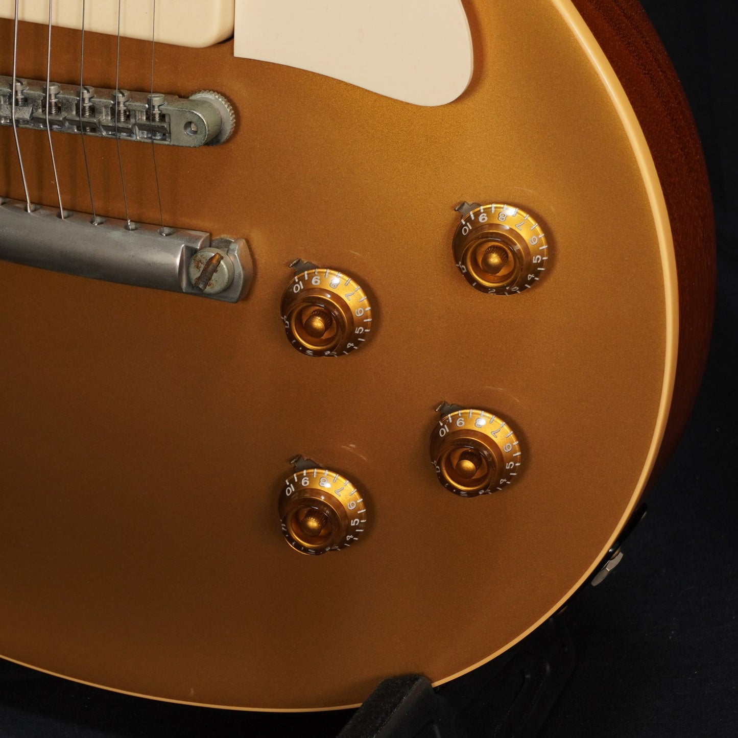 [SN 6 1140] USED Gibson Custom Shop / Historic Collection 1956 Les Paul Standard VOS Gold Top -2011- [04]
