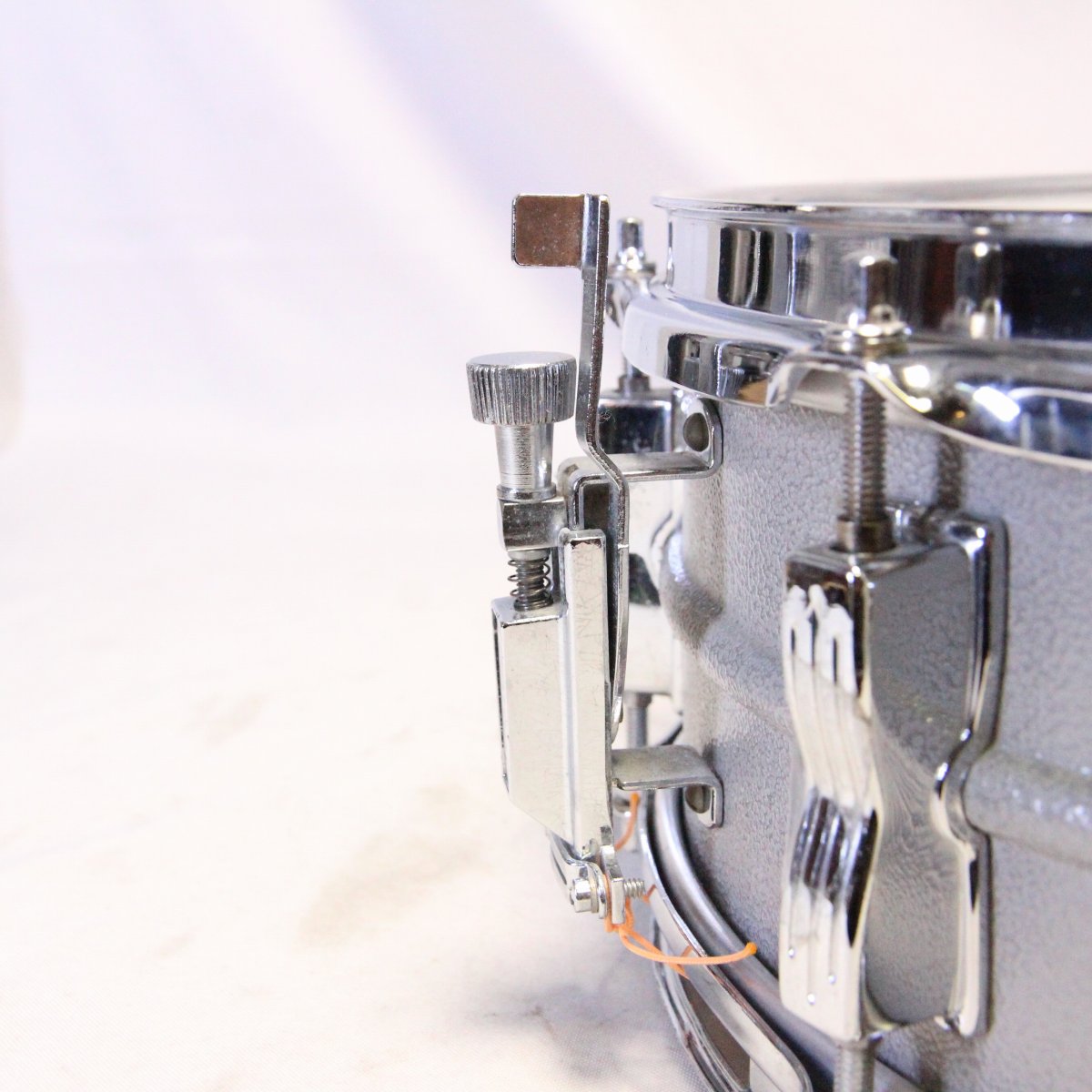 USED LUDWIG / MID80s L-404 Acrolite 14x5 Acrolite Snare Drum [08]