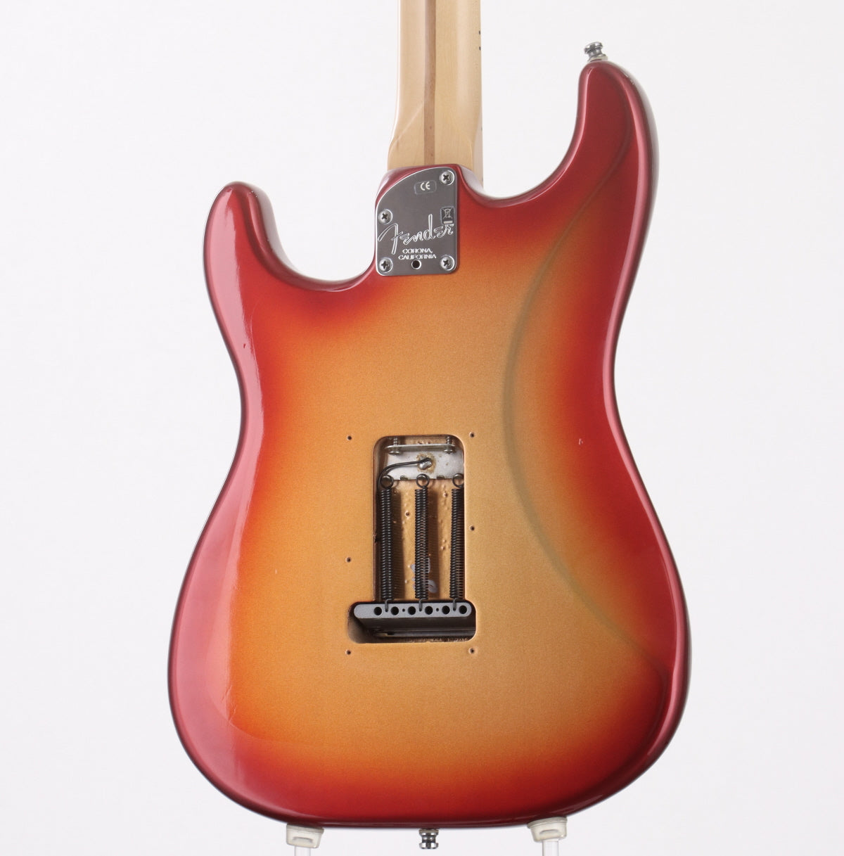 Fender American Deluxe StratocasterN3 美品 Fender American Deluxe Strat - 3-Color Sunburst, Maple