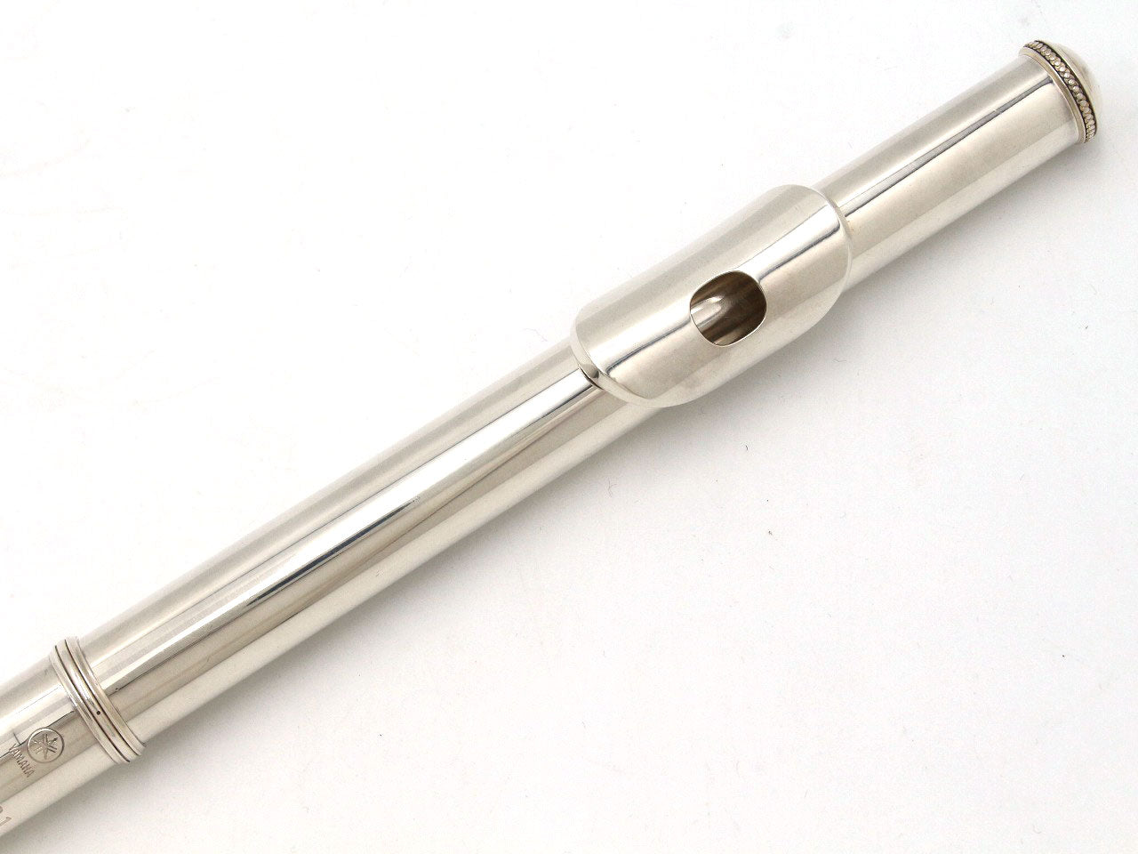 [SN 327] USED YAMAHA / Flute YFL-61 all silver, all tampos replaced [09]