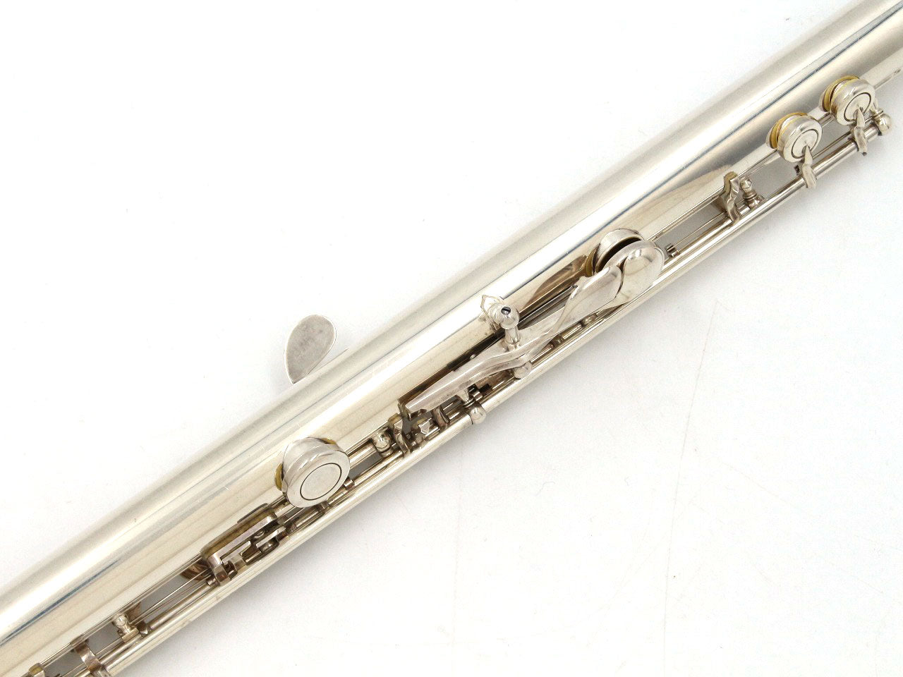 [SN 327] USED YAMAHA / Flute YFL-61 all silver, all tampos replaced [09]