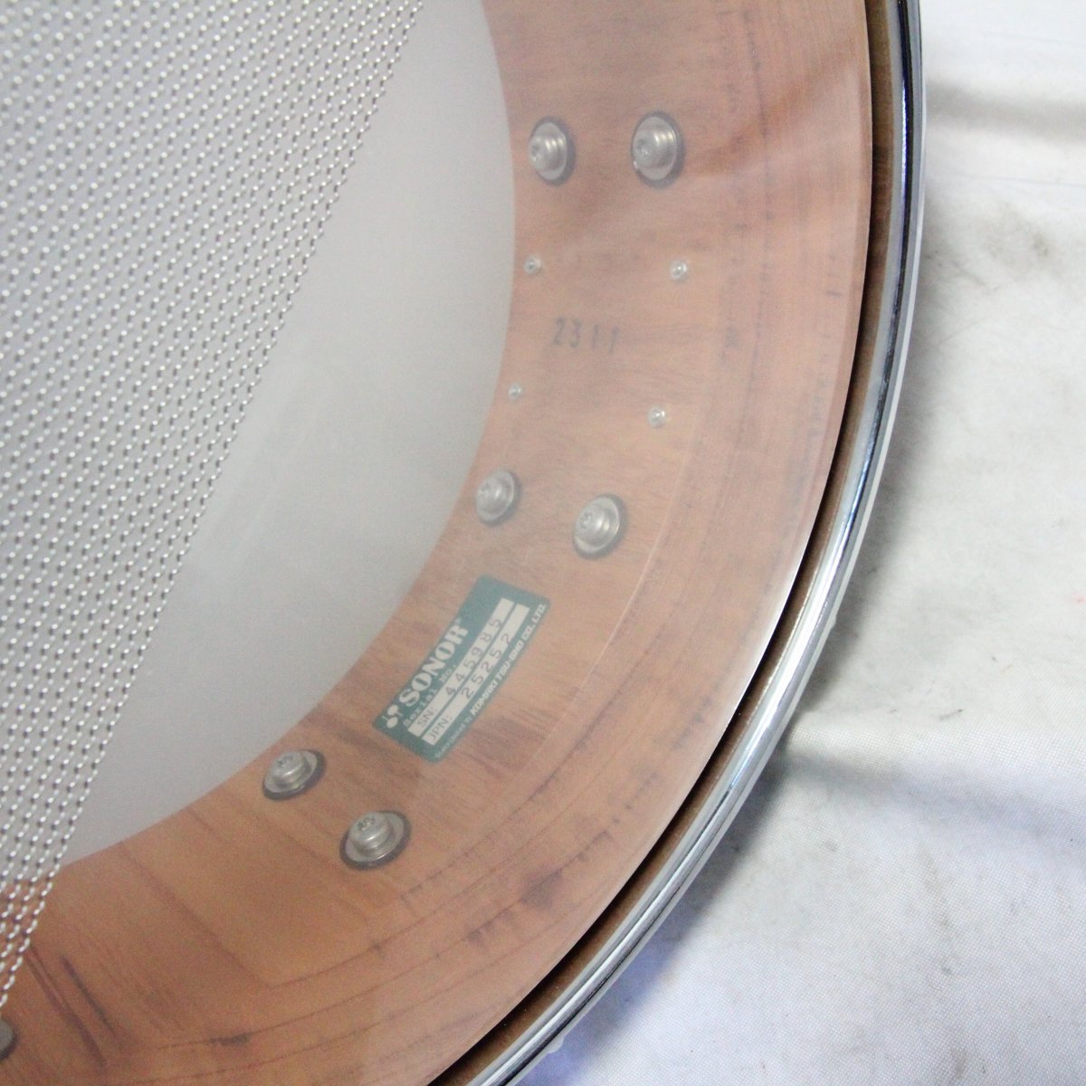 USED SONOR / SSE13-1405SDW KEYAKI Snare Drum 14x5, pure Japanese zelkova wood, gouged body, case included [08]