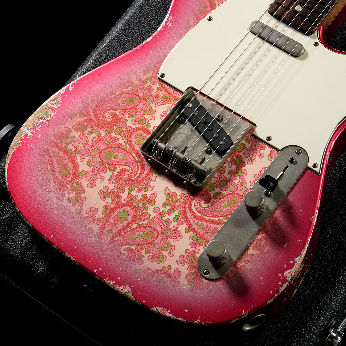 [SN 3325] USED XOTIC / XTC-1 Pink Paisley [05]