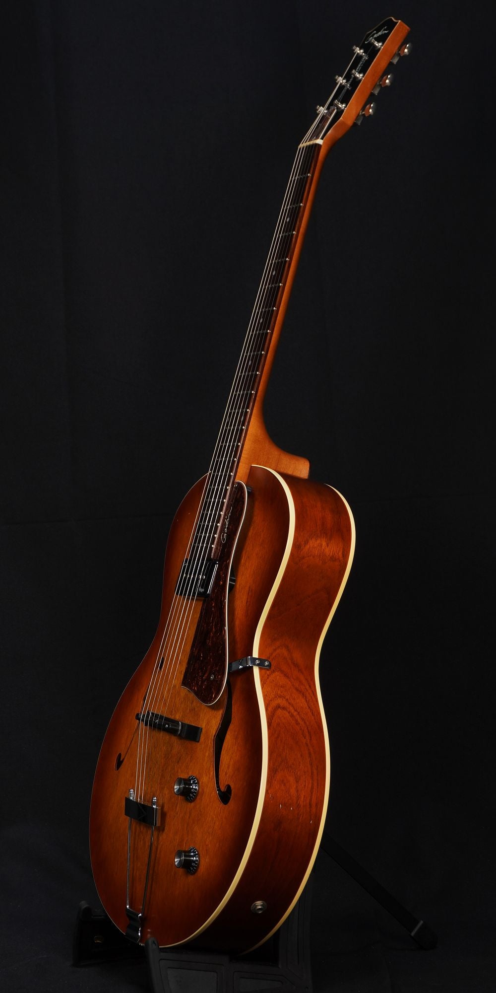 [SN 031986004811] USED Godin / 5th Avenue Kingpin P90 Cognac Burst [04]