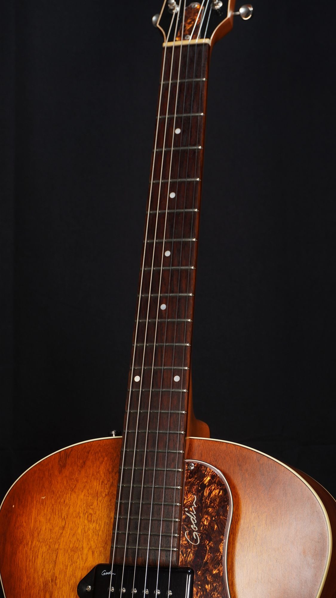 [SN 031986004811] USED Godin / 5th Avenue Kingpin P90 Cognac Burst [04]