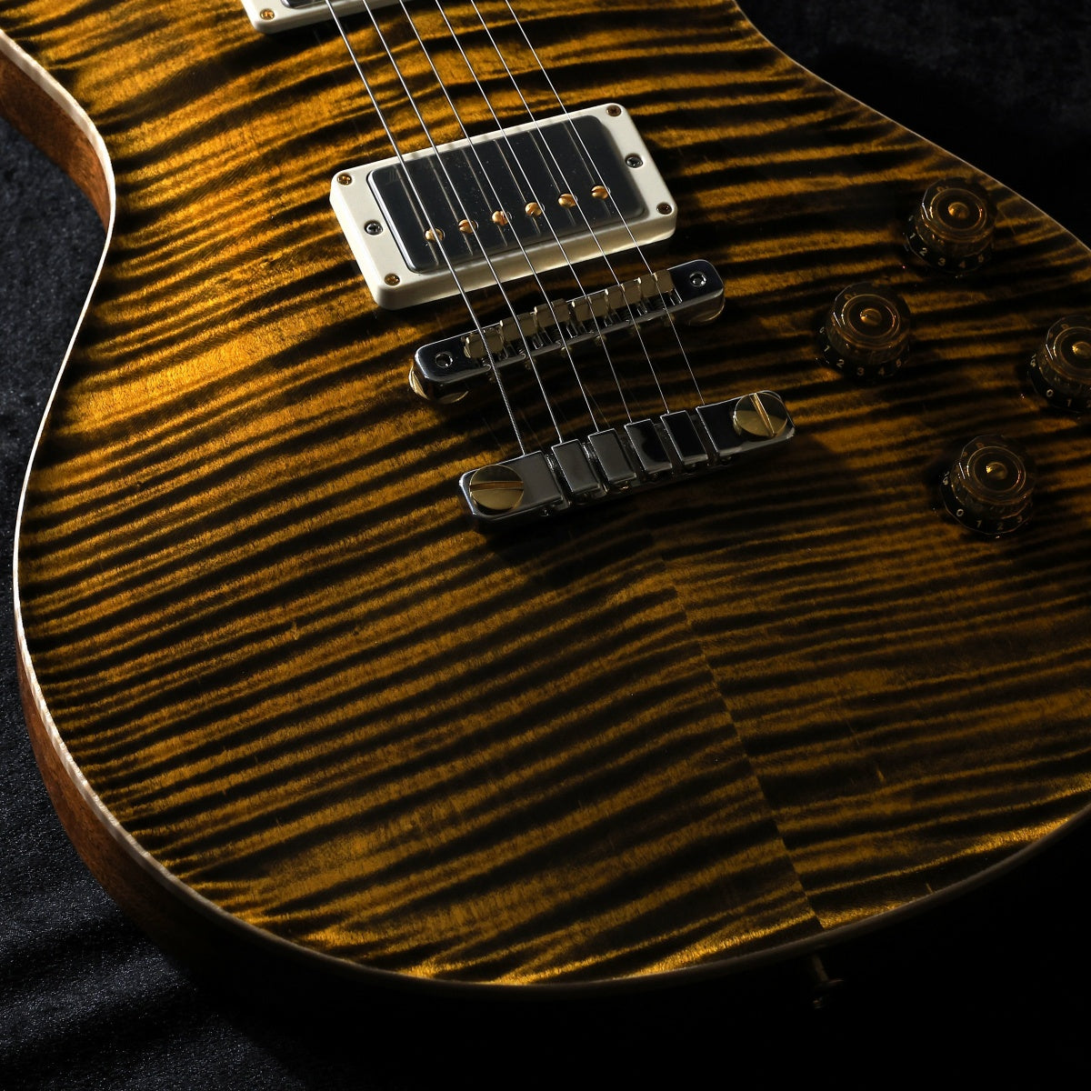 [SN 25 0401551] USED Paul Reed Smith (PRS) / 2025 McCarty Singlecut 594 10Top Yellow Tiger Pattern Vintage Neck [03]