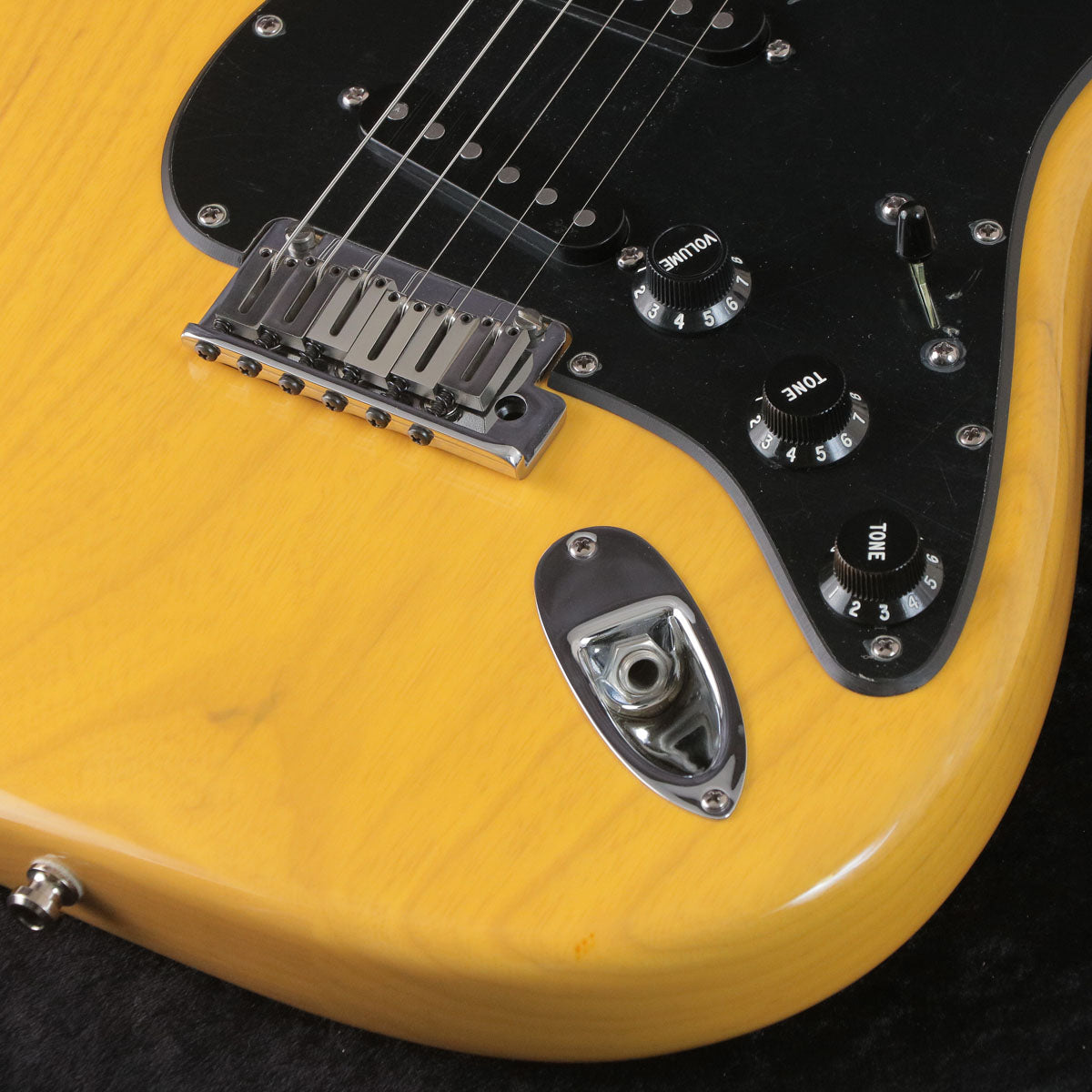 [SN DZ8243847] USED FENDER USA / American Deluxe Stratocaster Ash Butter Scotch Blonde [03]