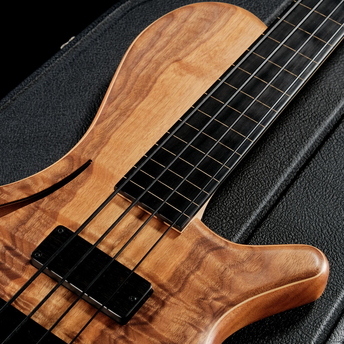 [SN Ho33 005] USED ADAMOVIC / Hollow 33 [05]