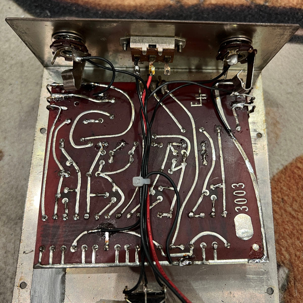 USED Electro-Harmonix / 1975 Big Muff Pi V2 Rams Head [12]