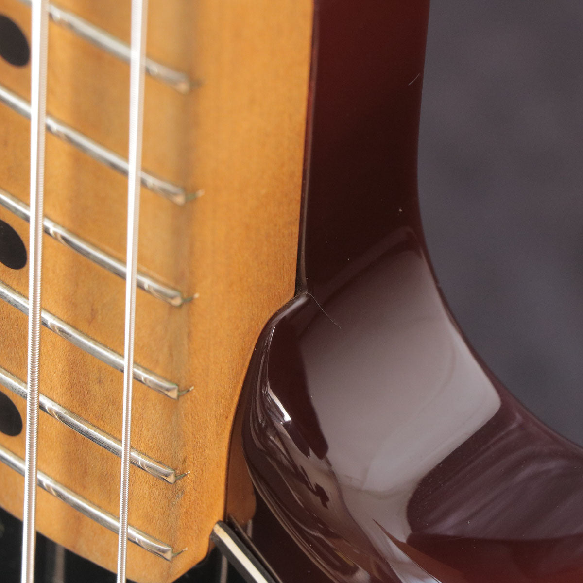 [SN E37113] USED MUSIC MAN / StingRay 4 Rolls Burgundy [03]