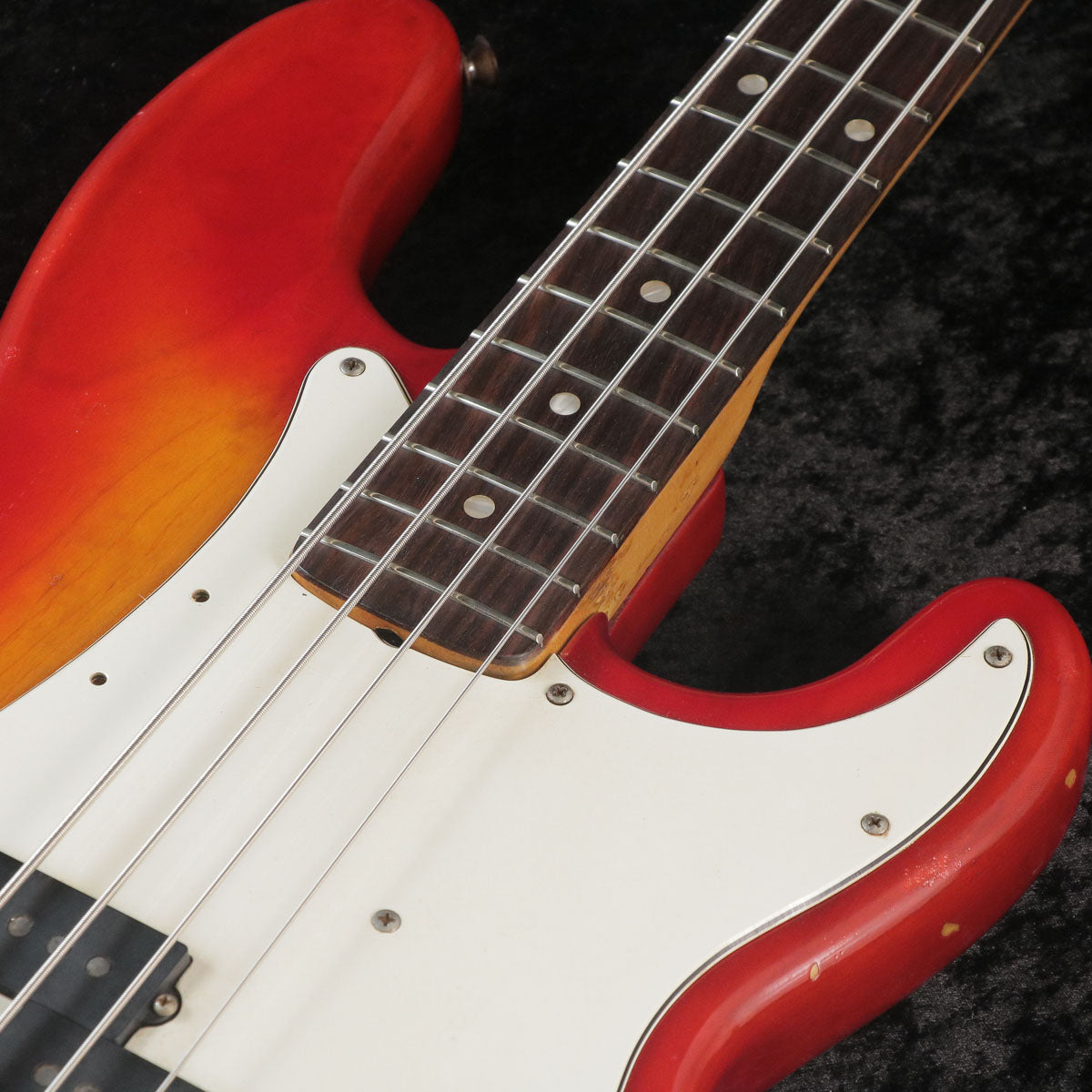 [SN S887633] USED FENDER USA / 1981 Precision Bass Cherry Sunburst [03]