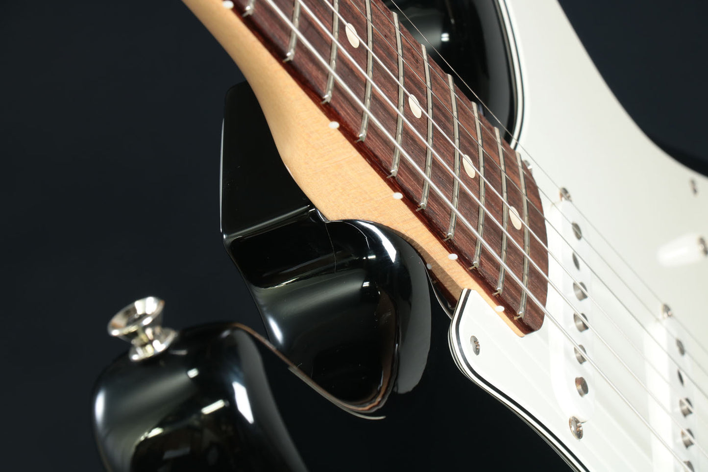 [SN V08014] USED Fender USA / FSR American Vintage 70s Stratocaster Matching Head Black [3.58kg / 2013] Fender [08]