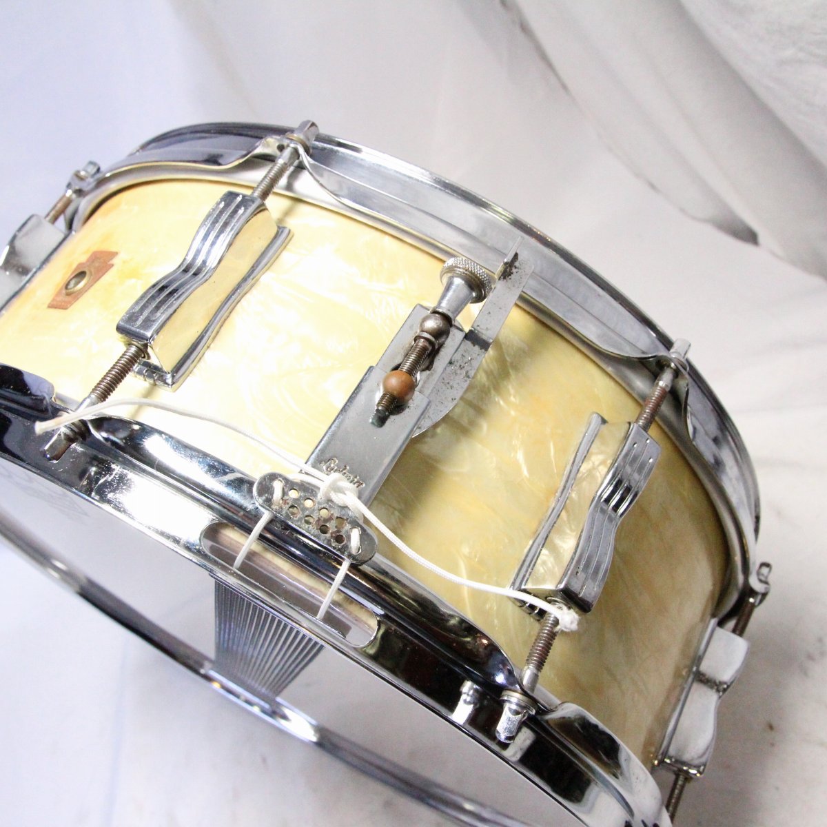 USED Ludwig / Early60s Jazz festival White Marine Pearl 14x5 with case [08]