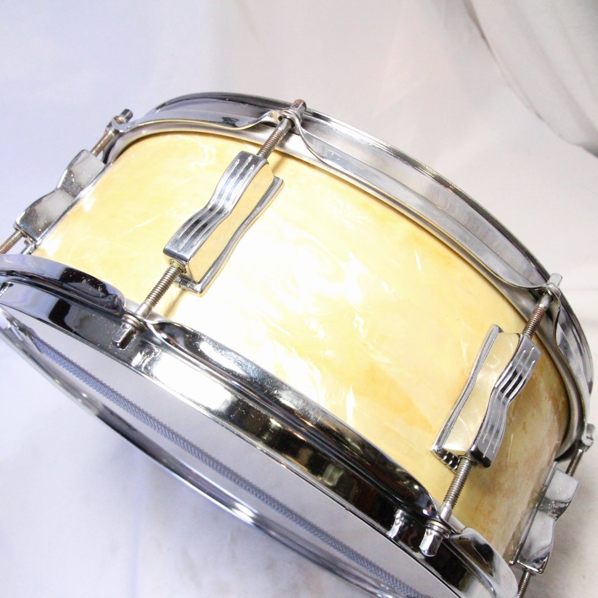 USED Ludwig / Early60s Jazz festival White Marine Pearl 14x5 with case [08]