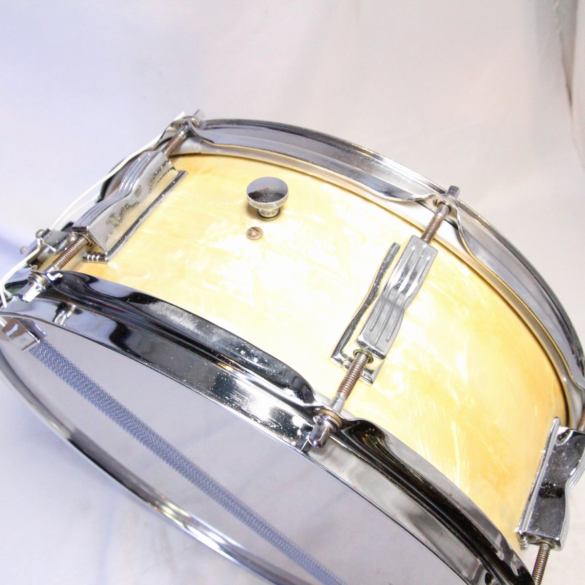 USED Ludwig / Early60s Jazz festival White Marine Pearl 14x5 with case [08]