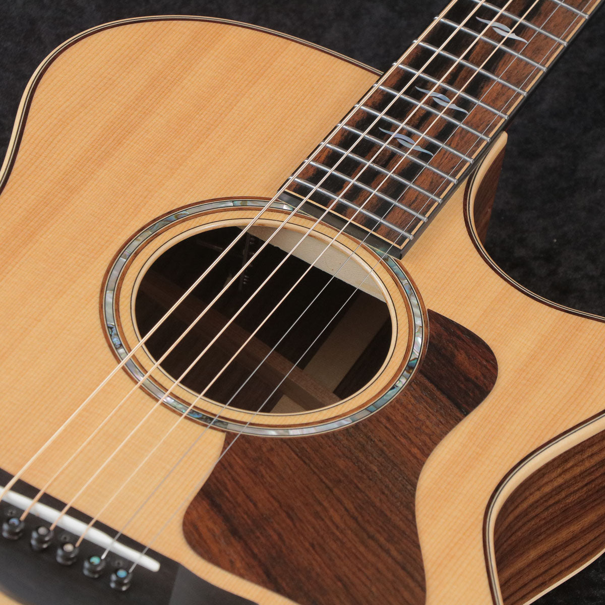 [SN 1103278028] USED TAYLOR / 814ce DLX V-Class [03]