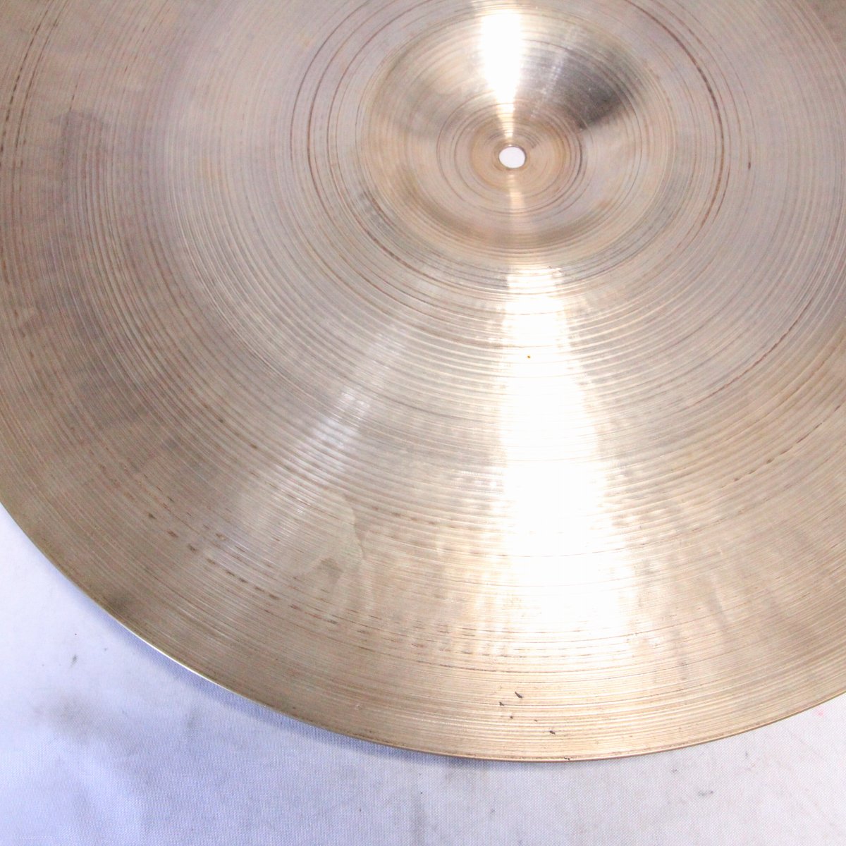 USED ZILDJIAN / A 50s Large Hollow Stamp 22" 2746g RIDE 50s ZILDJIAN [08]