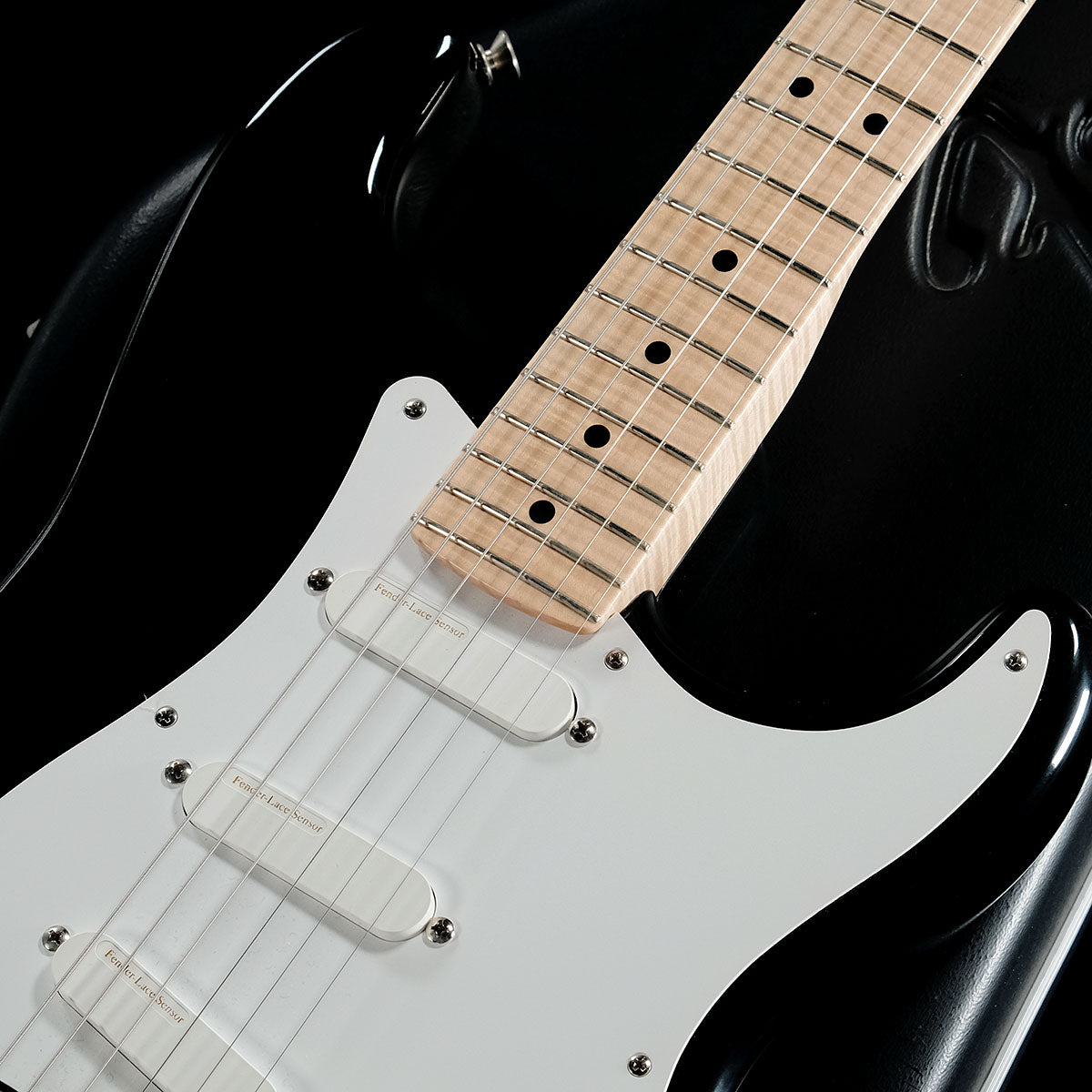 [SN CN93433] USED Fender Custom Shop / Master Built Series Eric Clapton Signature Stratocaster "Blackie" by Mark Kendrick 2001 [05]