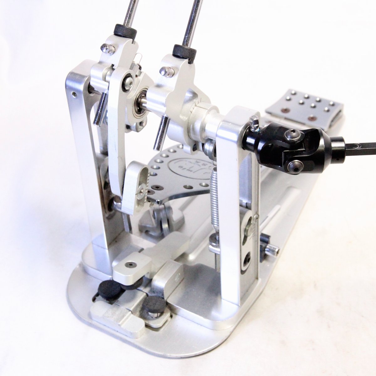USED DW / DWCPMDD2 Machined Direct Drive Twin Pedal Case included [08]
